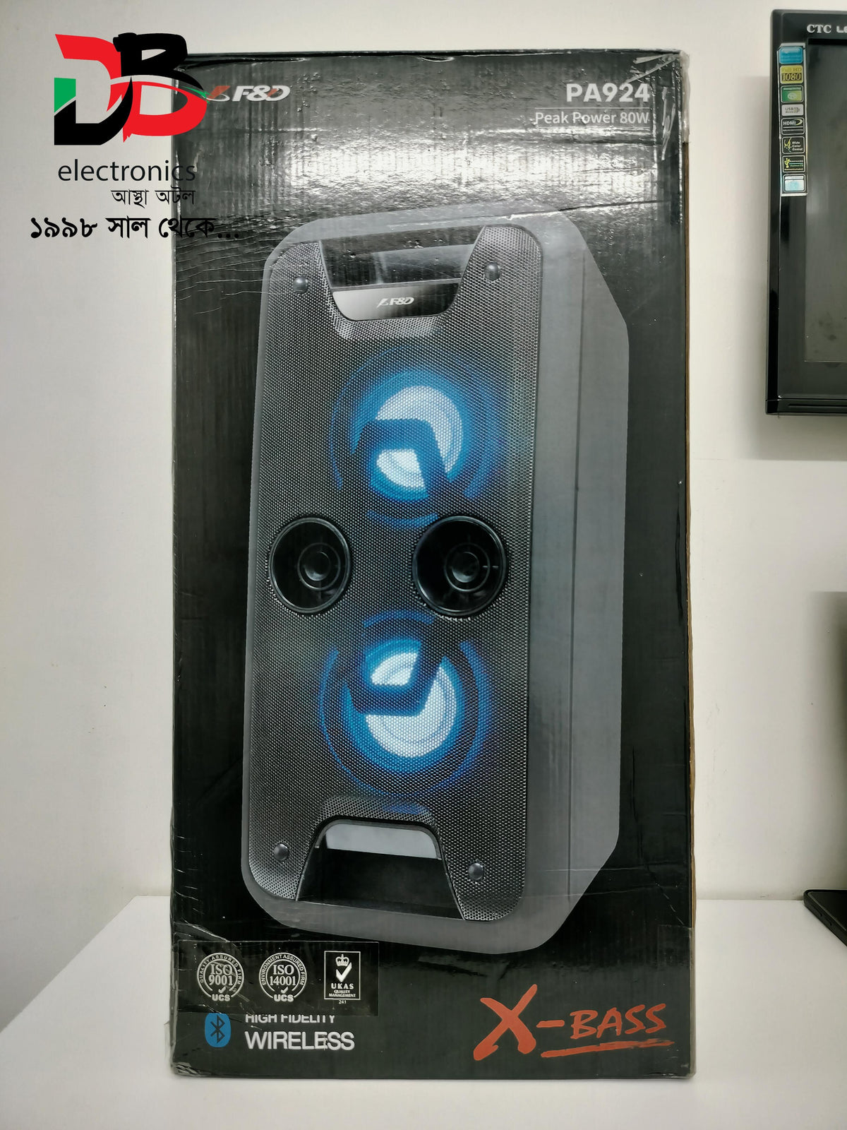 Speaker F&D Bluetooth Party with MIC PA924 Warranty: 01 Year Warranty.
